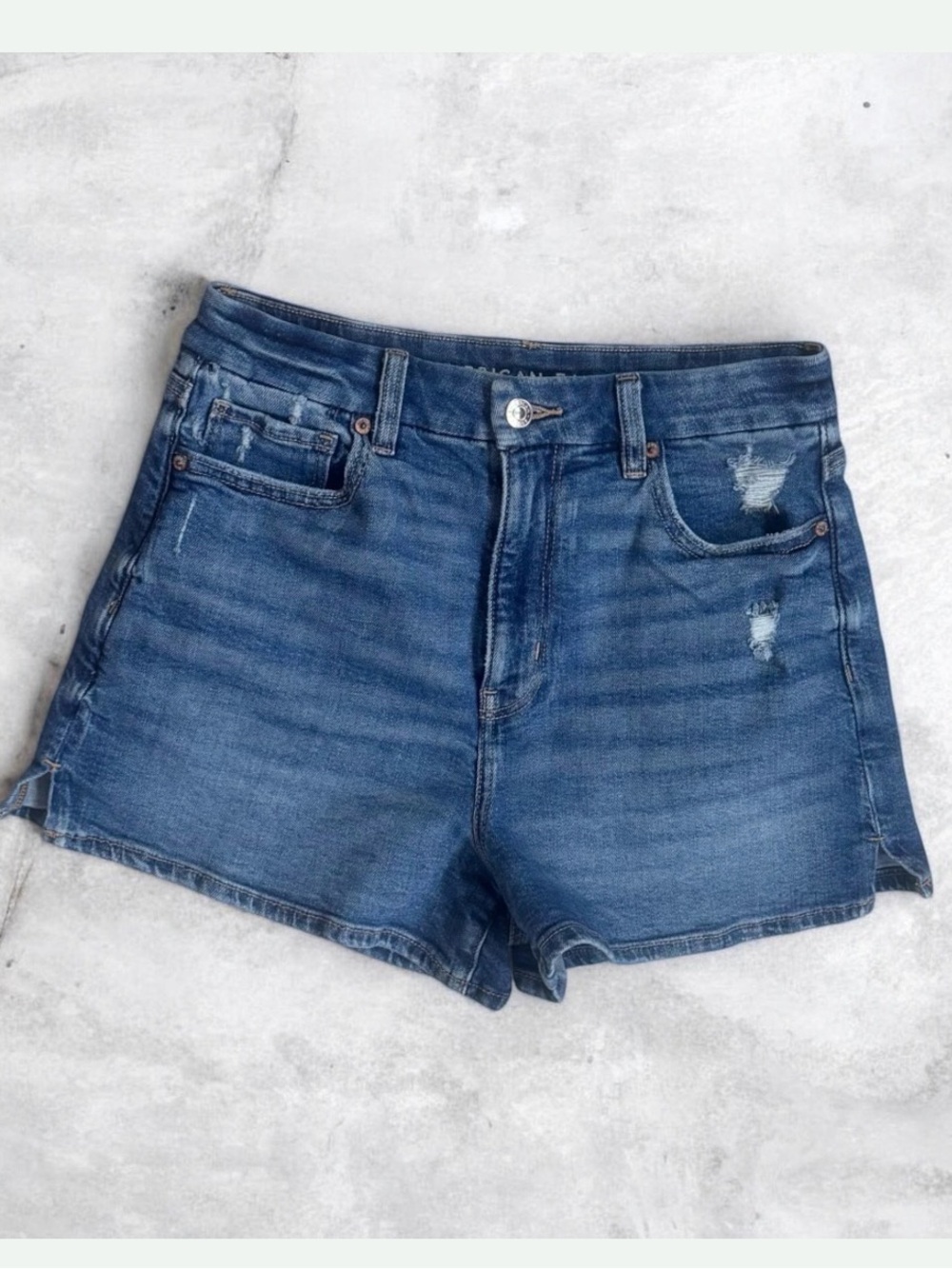 American Eagle Outfitters distress stretch hi Rise mom denim jeans shorts size 8